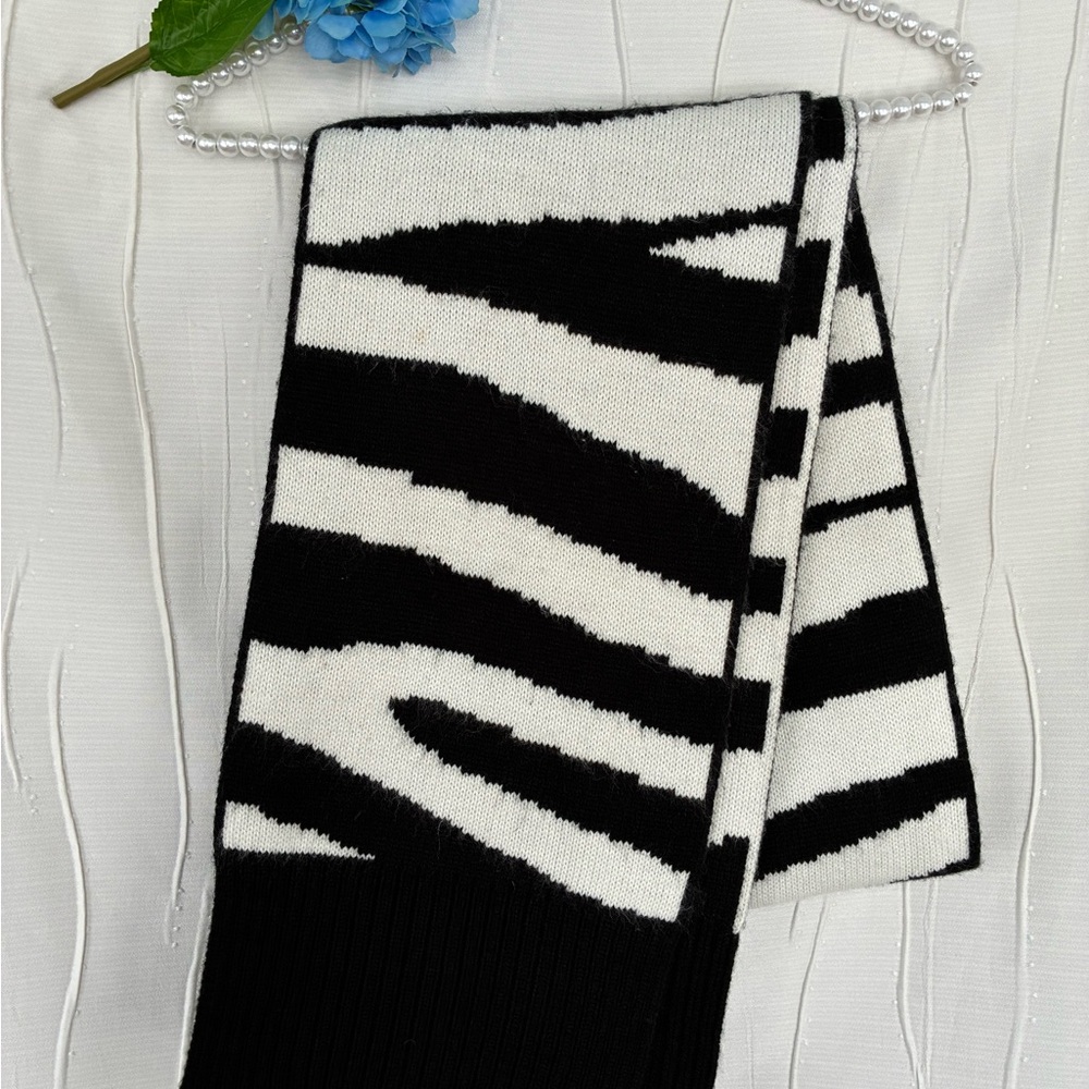 Calvin Klein Black Knit Scarf